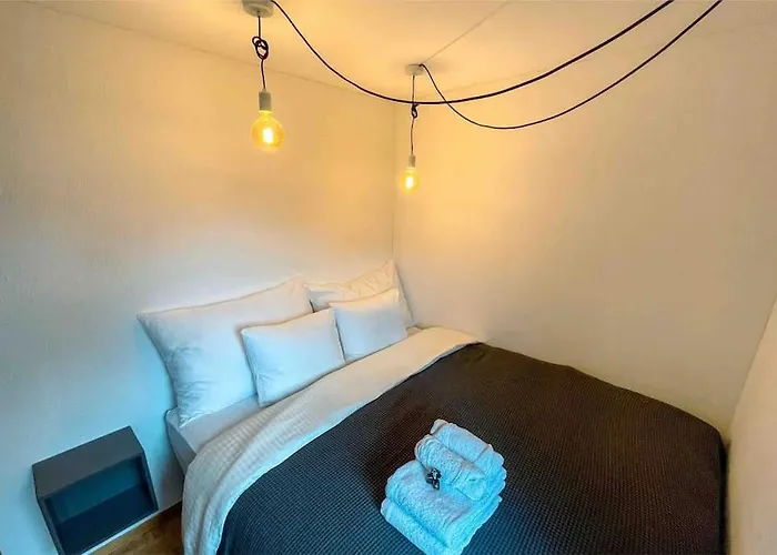 -the Urbanist- Mountainview Parking Garden 3bd * Unterseen