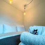 -the Urbanist- Mountainview Parking Garden 3bd